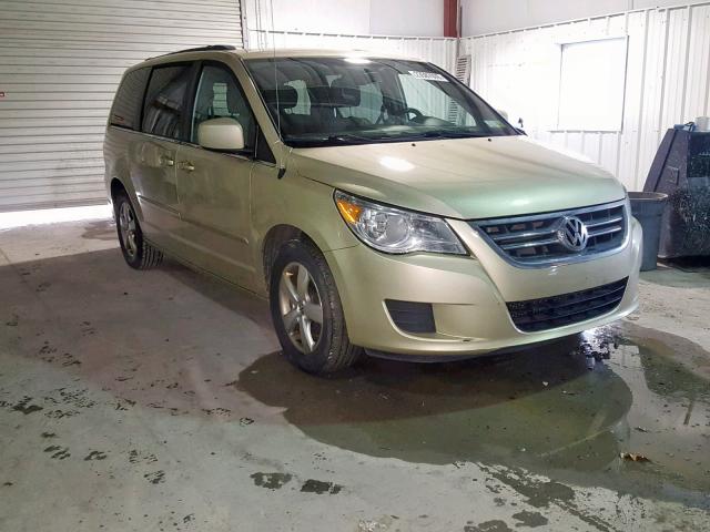 2V4RW3DG0BR766534 - 2011 VOLKSWAGEN ROUTAN SE TAN photo 1