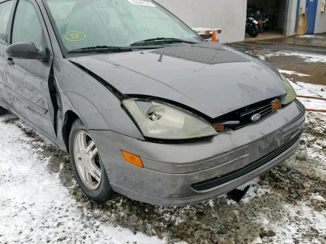 1FAFP34383W258768 - 2003 FORD FOCUS SE C GRAY photo 9