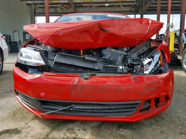 3VW1K7AJ6CM388476 - 2012 VOLKSWAGEN JETTA BASE RED photo 9