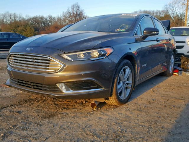 3FA6P0LU5JR270840 - 2018 FORD FUSION SE GRAY photo 2