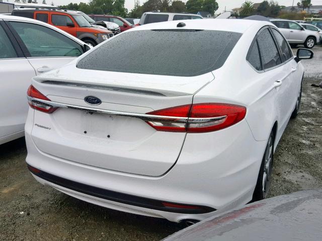 3FA6P0G76HR343759 - 2017 FORD FUSION S WHITE photo 4