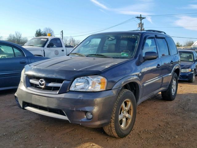 4F2CZ94176KM24332 - 2006 MAZDA TRIBUTE S GRAY photo 2