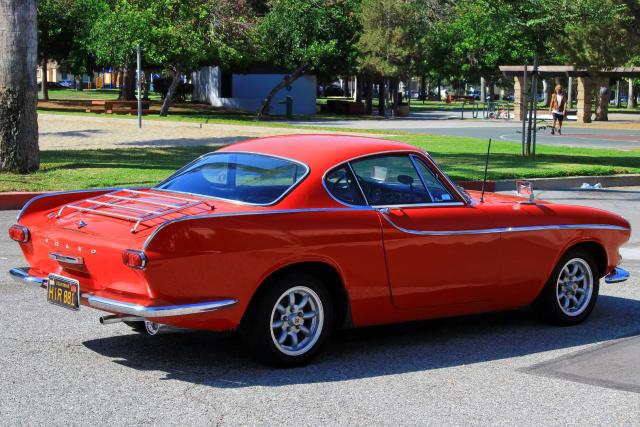 10514 - 1965 VOLVO P1800  RED photo 3