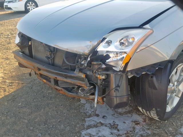 3N1AB61E18L664465 - 2008 NISSAN SENTRA 2.0 GRAY photo 9