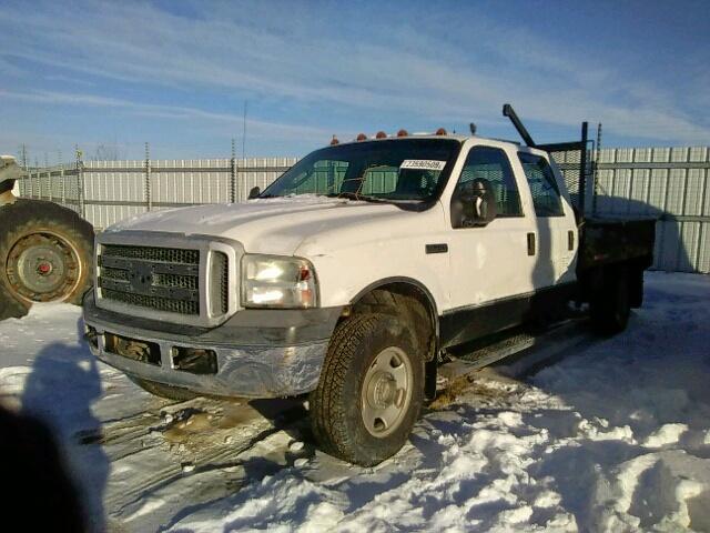 1FDSW35526EA55943 - 2006 FORD F350 SRW S WHITE photo 2