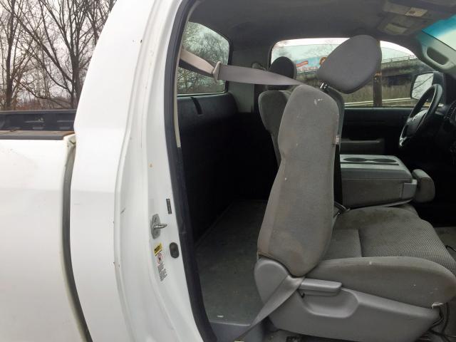 5TFJU52159X004139 - 2009 TOYOTA TUNDRA WHITE photo 6