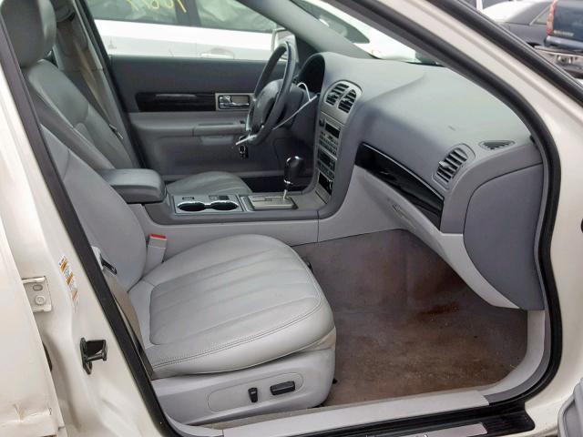 1LNHM86S74Y608602 - 2004 LINCOLN LS أبيض صورة 5
