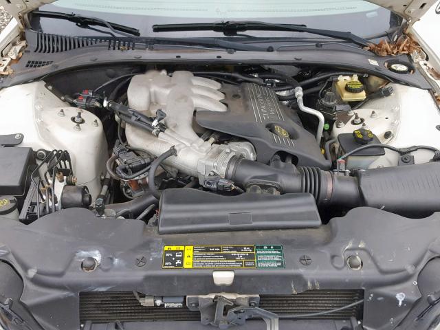 1LNHM86S74Y608602 - 2004 LINCOLN LS أبيض صورة 7