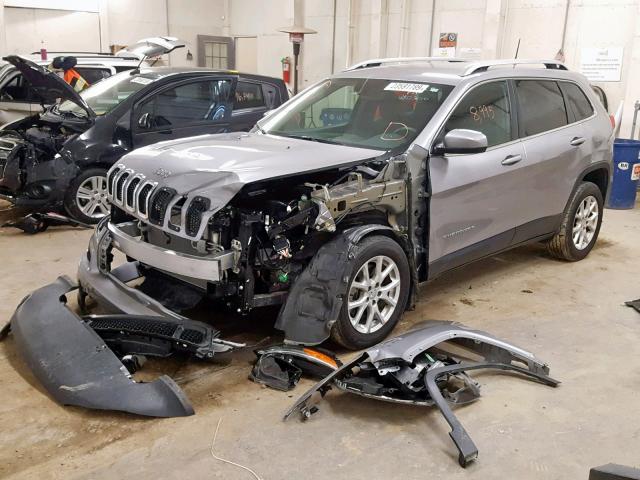 1C4PJLCB4JD540200 - 2018 JEEP CHEROKEE L SILVER photo 2