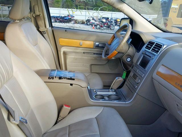 2LMDU68C57BJ07741 - 2007 LINCOLN MKX GOLD photo 5