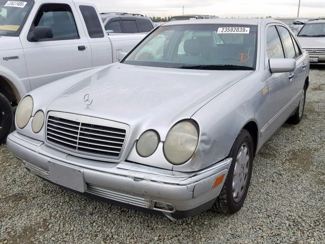 WDBJF65H6XA731751 - 1999 MERCEDES-BENZ E 320 SILVER photo 2