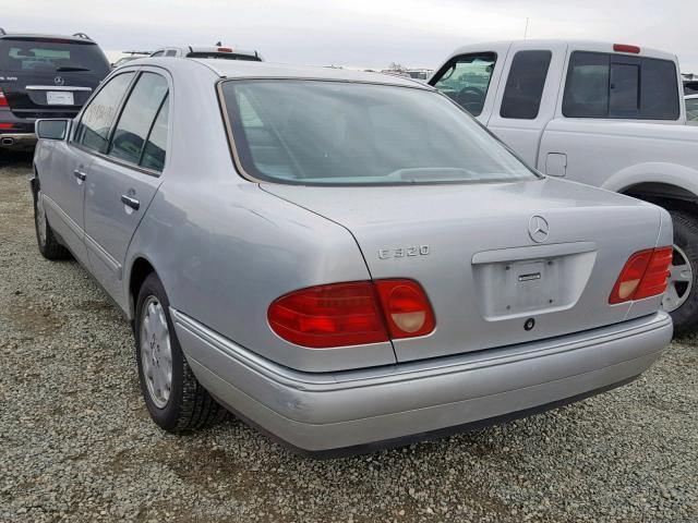 WDBJF65H6XA731751 - 1999 MERCEDES-BENZ E 320 SILVER photo 3