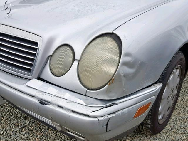 WDBJF65H6XA731751 - 1999 MERCEDES-BENZ E 320 SILVER photo 9