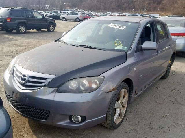 JM1BK343851233196 - 2005 MAZDA 3 HATCHBAC GRAY photo 2