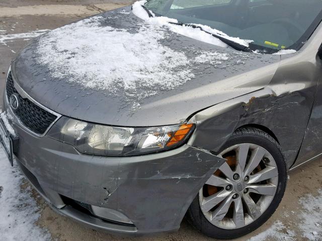 KNAFW4A32B5336924 - 2011 KIA FORTE SX GRAY photo 9