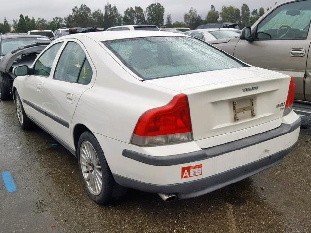 YV1RS53D812057821 - 2001 VOLVO S60 T5 WHITE photo 3