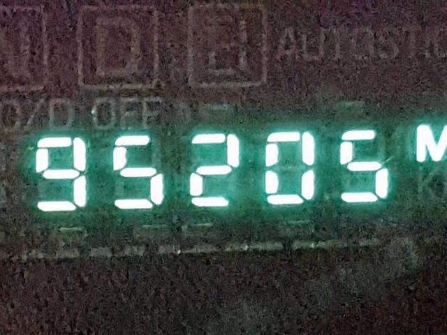 2A8GM78X88R656048 - 2008 CHRYSLER PACIFICA L 黑色 照片 8