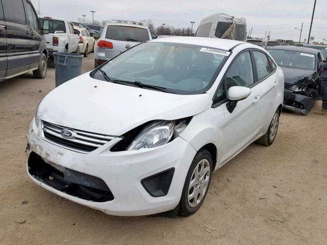 3FADP4BJ5DM207471 - 2013 FORD FIESTA SE WHITE photo 2