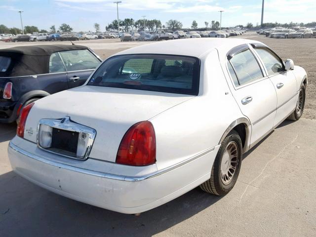 1LNHM83W61Y611686 - 2001 LINCOLN TOWN CAR C WHITE photo 4