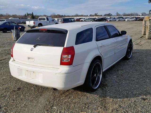 2D4FV47T36H349342 - 2006 DODGE MAGNUM SE CREAM photo 4