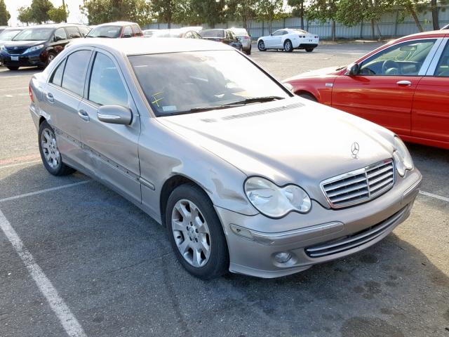 WDBRF61J25A717905 - 2005 MERCEDES-BENZ C 240 TAN photo 1