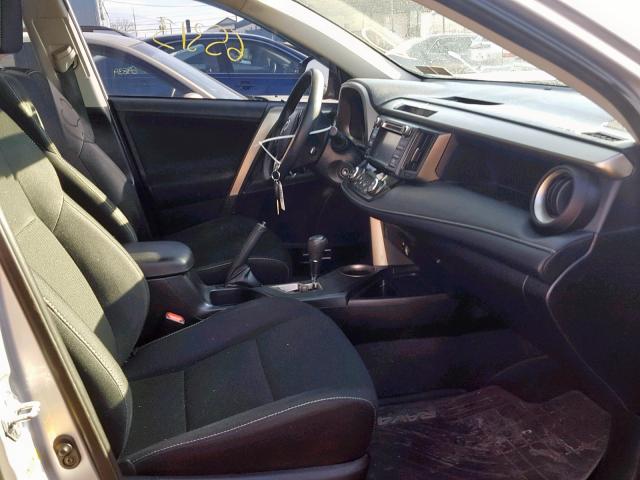 2T3RFREV0EW153351 - 2014 TOYOTA RAV4 XLE SILVER photo 5