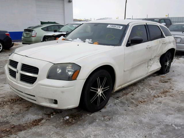 2D4FV47T86H188888 - 2006 DODGE MAGNUM SE WHITE photo 2