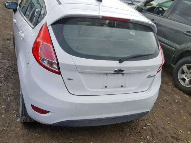 3FADP4EJ0FM158890 - 2015 FORD FIESTA SE WHITE photo 9