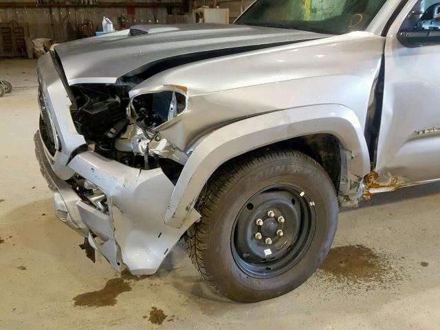 5TFCZ5AN5JX151211 - 2018 TOYOTA TACOMA DOU ვერცხლისფერი ფოტო 9