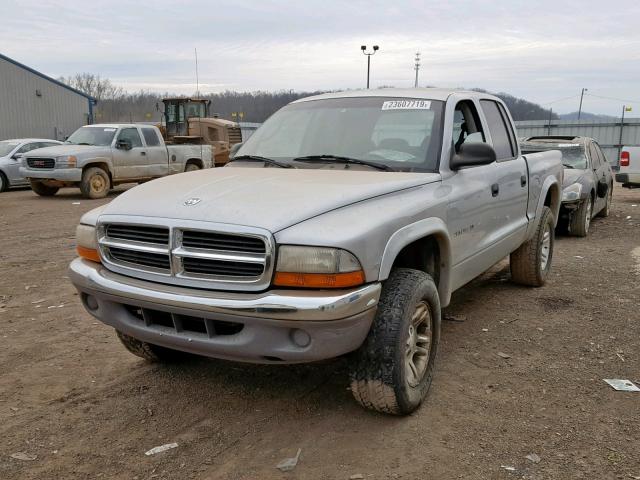 1B7GG2AX21S137982 - 2001 DODGE DAKOTA QUA SILVER photo 2