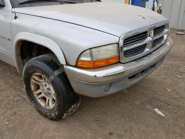 1B7GG2AX21S137982 - 2001 DODGE DAKOTA QUA SILVER photo 9