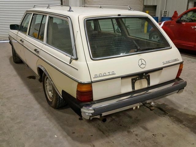 WDBAB93A0BN000169 - 1981 MERCEDES-BENZ 300 TD WHITE photo 3