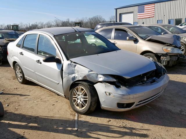 1FAHP34N47W134027 - 2007 FORD FOCUS ZX4 SILVER photo 1