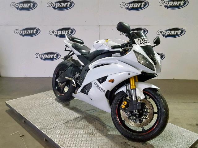 JYARJ16Y8FA009261 - 2015 YAMAHA YZFR6 C WHITE photo 1