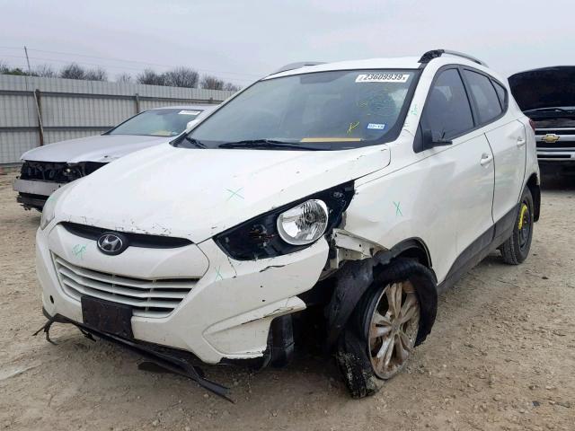 KM8JU3AC8AU072685 - 2010 HYUNDAI TUCSON GLS WHITE photo 2