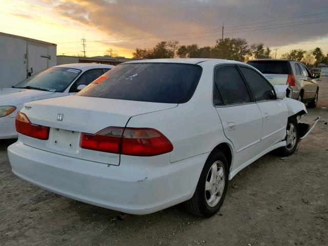 1HGCG6671XA056728 - 1999 HONDA ACCORD EX WHITE photo 4