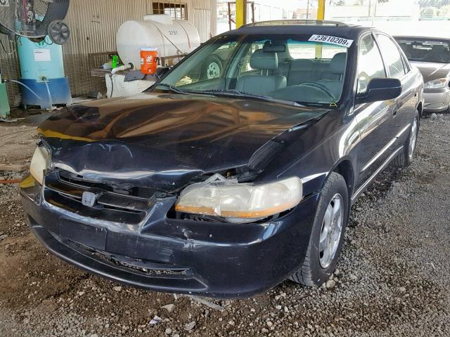 1HGCG1651YA031962 - 2000 HONDA ACCORD EX შავი ფოტო 2