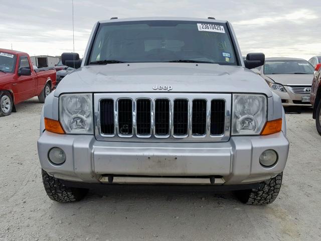 1J8HG48K58C149535 - 2008 JEEP COMMANDER SILVER photo 9