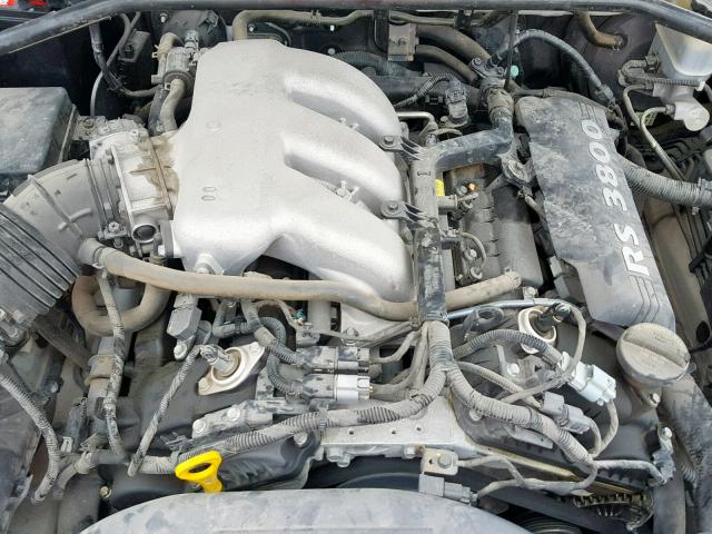 KMHHU6KH4BU063624 - 2011 HYUNDAI GENESIS CO WHITE photo 7