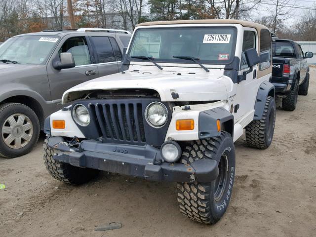 1J4FY49S4WP801992 - 1998 JEEP WRANGLER / WHITE photo 2