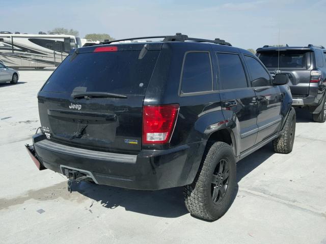 1J8HR48P37C555821 - 2007 JEEP GRAND CHER BLACK photo 4