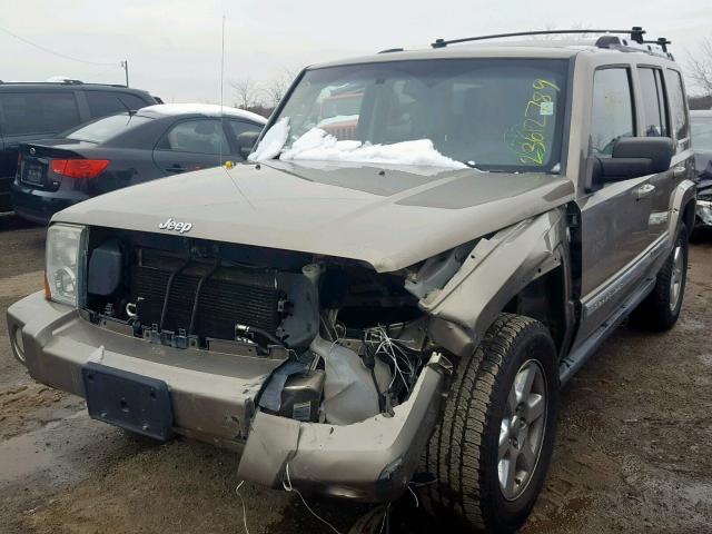 1J8HG58N86C302583 - 2006 JEEP COMMANDER GOLD photo 2