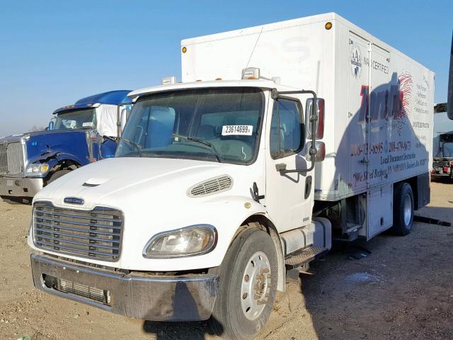 1FVACWCS47HY02322 - 2007 FREIGHTLINER M2 106 MED WHITE photo 2