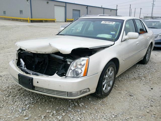 1G6KD5E6XBU150607 - 2011 CADILLAC DTS LUXURY CREAM photo 2