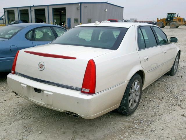 1G6KD5E6XBU150607 - 2011 CADILLAC DTS LUXURY CREAM photo 4