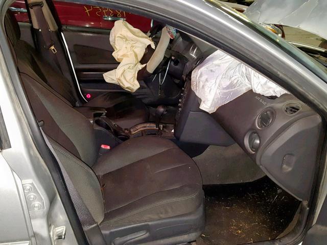 2G2WP522541290994 - 2004 PONTIAC GRAND PRIX SILVER photo 5