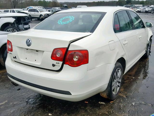 3VWRF71K86M709504 - 2006 VOLKSWAGEN JETTA 2.5 WHITE photo 4