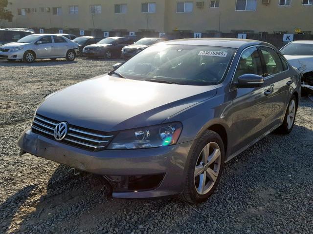 1VWBP7A31DC128206 - 2013 VOLKSWAGEN PASSAT SE GRAY photo 2