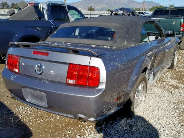1ZVHT85H065199440 - 2006 FORD MUSTANG GT GRAY photo 4