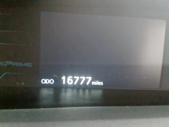 JTDKARFP9H3063025 - 2017 TOYOTA PRIUS PRIM თეთრი ფოტო 8